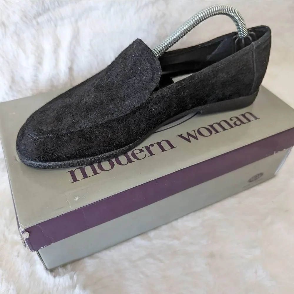 NIB VTG Modern Women Slip On Loafers Shoes Suede Close Toe Black 7.5